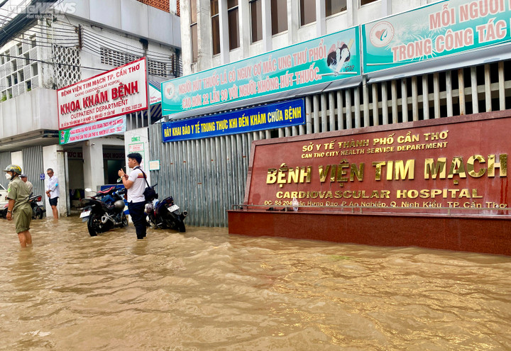 Triều cường cao kỷ lục, bệnh viện ở Cần Thơ lênh láng nước - 2