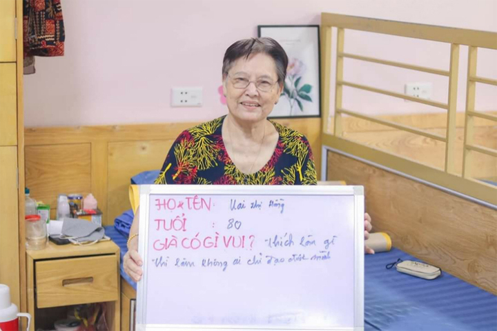 Dí dỏm, hài hước qua bộ ảnh 'Già có gì vui' ở viện dưỡng lão - 8