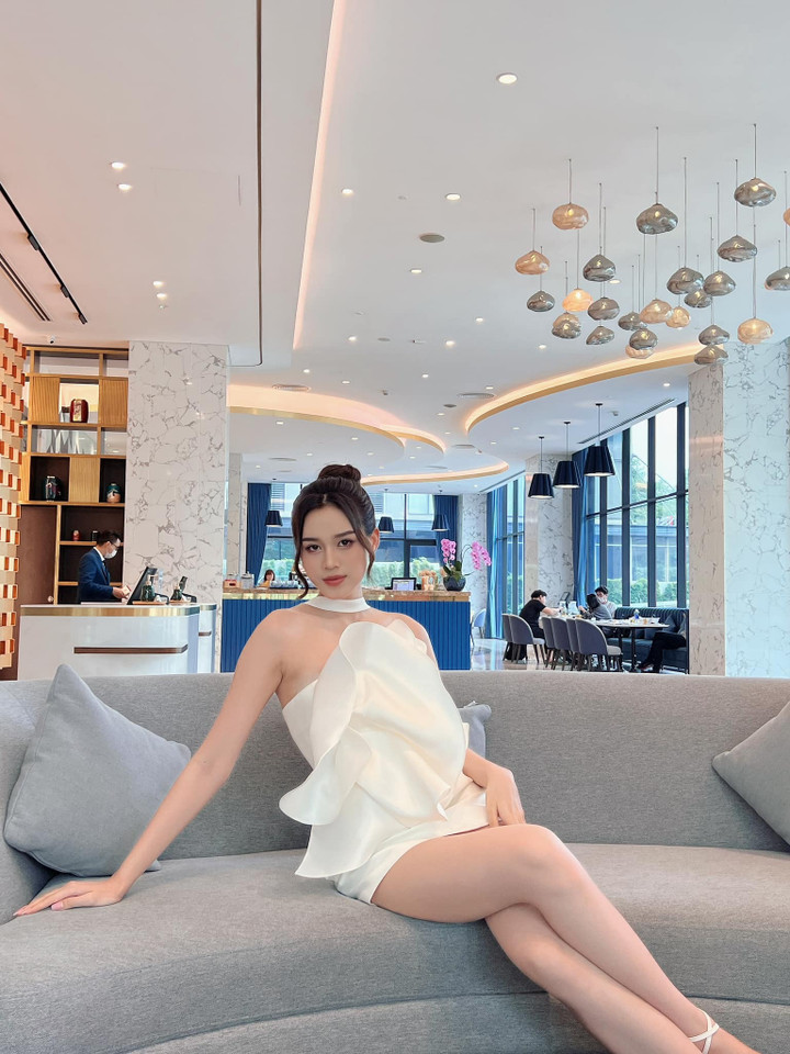 Sao Việt 14/10: Hà Hồ lần đầu lộ diện sau khi nhà bị trộm đột nhập - 9