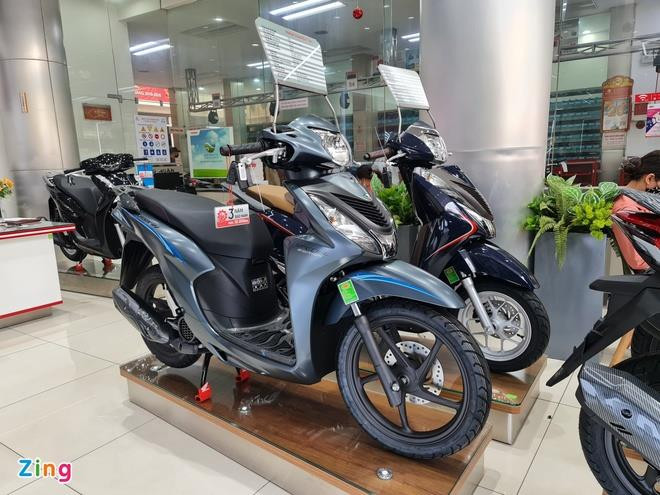 Xe tay ga vẫn khan hàng tại nhiều đại lý, có tiền cũng khó mua - 2