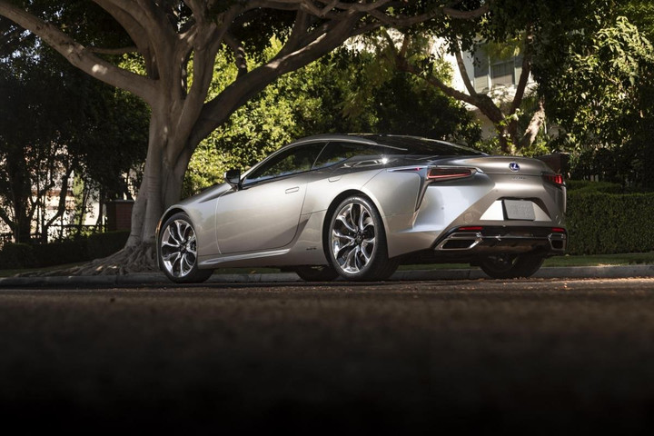 Dòng sản phẩm Lexus LC 2023 được nâng cấp hệ thống treo và phần mui xe - 4