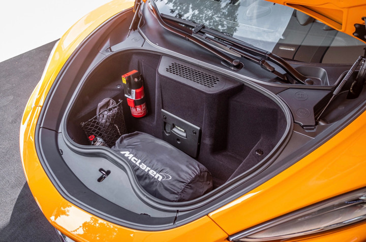 Siêu xe McLaren GT giá 16 tỷ có 2 cốp rộng hiếm thấy ở Việt Nam - 2