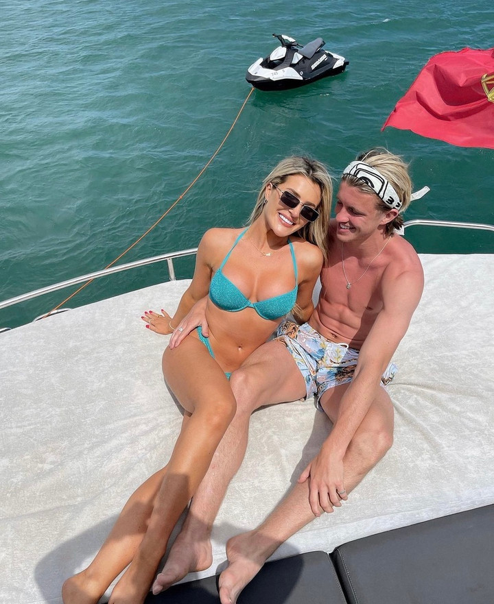 Ngắm vũ công nóng bỏng chinh phục trái tim ngôi sao mới nổi của Chelsea - 6