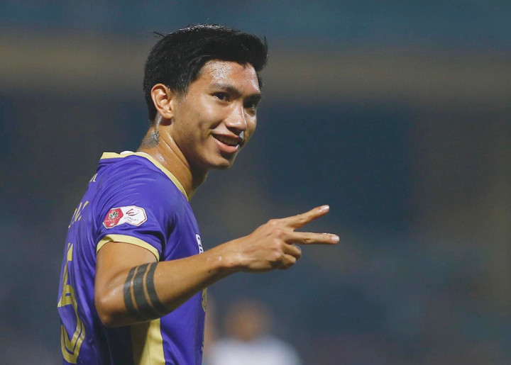 Trực tiếp bóng đá Hà Nội FC 5-2 Nam Định: Đoàn Văn Hậu ghi bàn - 4