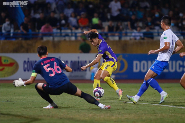 Hà Nội FC vững ngôi đầu, HLV Chun Jae-ho chưa nghĩ đến vô địch sớm - 1