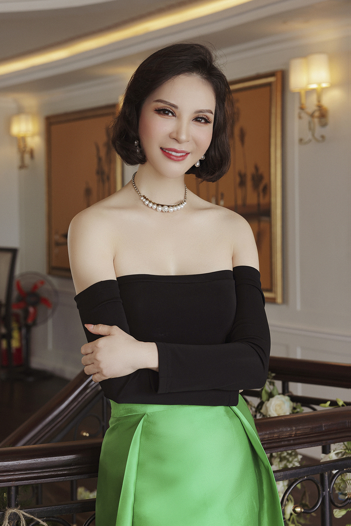 Nhan sắc 'không tuổi' của MC Thanh Mai và Hoa hậu Giáng My - 5
