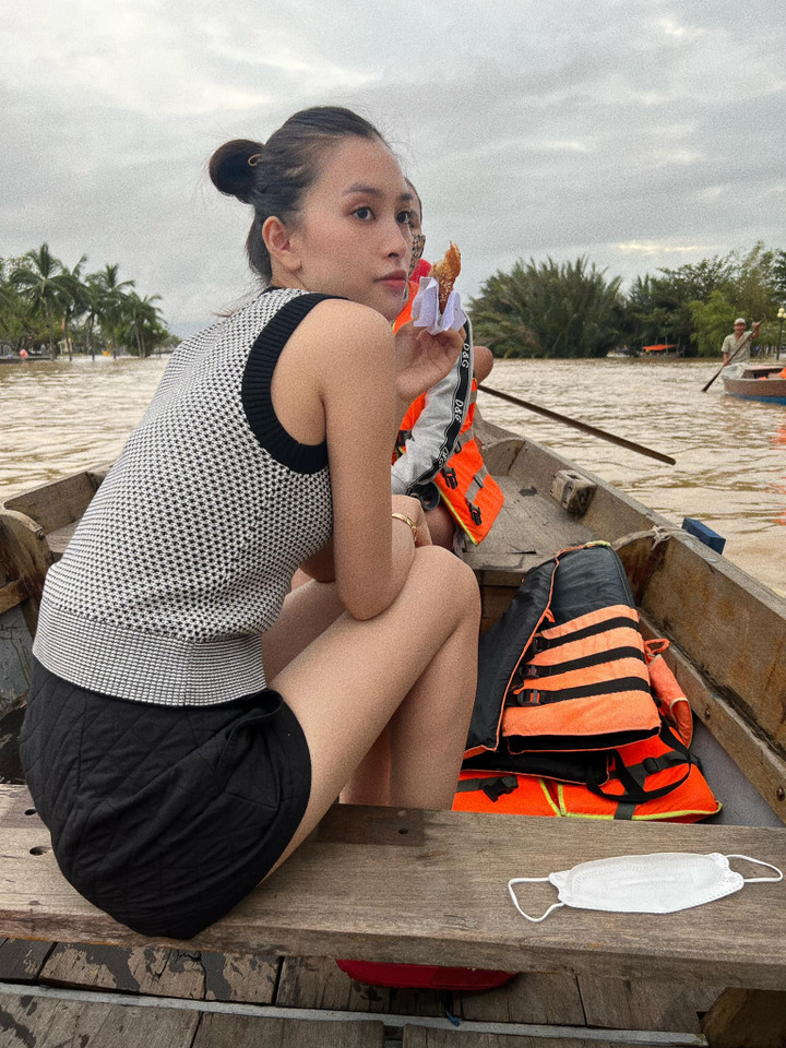 Sao Việt 17/10: Phương Thanh khoe con gái xinh đẹp tuổi 17 - 4