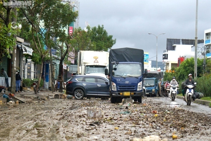 3 kịch bản có thể xảy ra với bão số 6 sau khi đi vào Biển Đông - 1