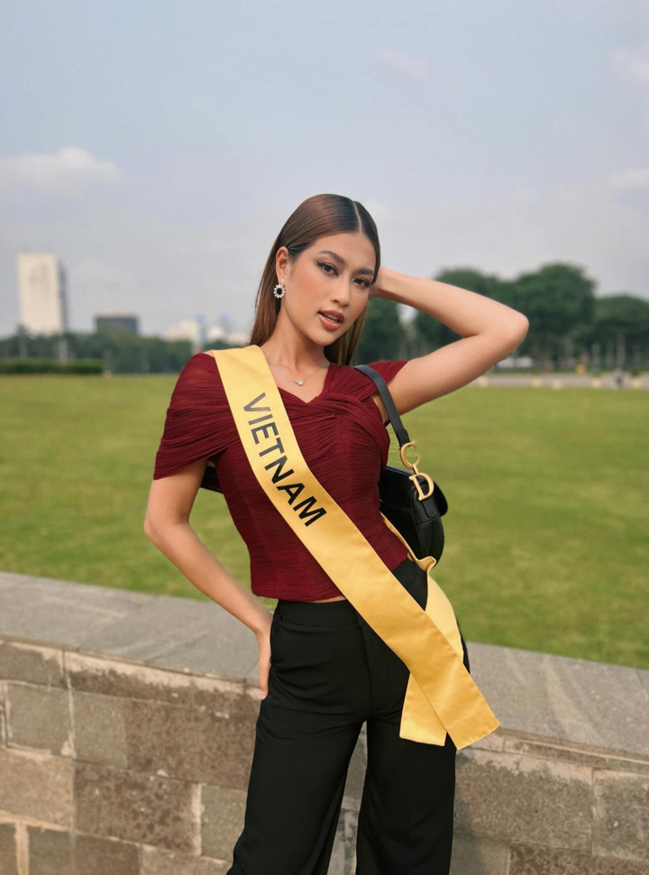 Thiên Ân gây ấn tượng tại vòng phỏng vấn Miss Grand International 2022 - 4