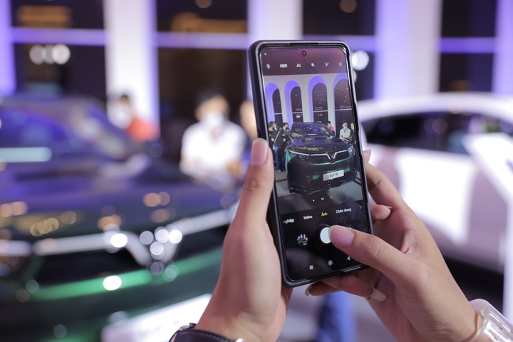 Cộng đồng VinFast TP.HCM phấn khích trong lần đầu chiêm ngưỡng VF 9 - 4