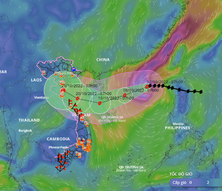 Hai kịch bản ứng phó với bão số 6, bằng mọi cách đưa 50 tàu thuyền vào bờ - 1