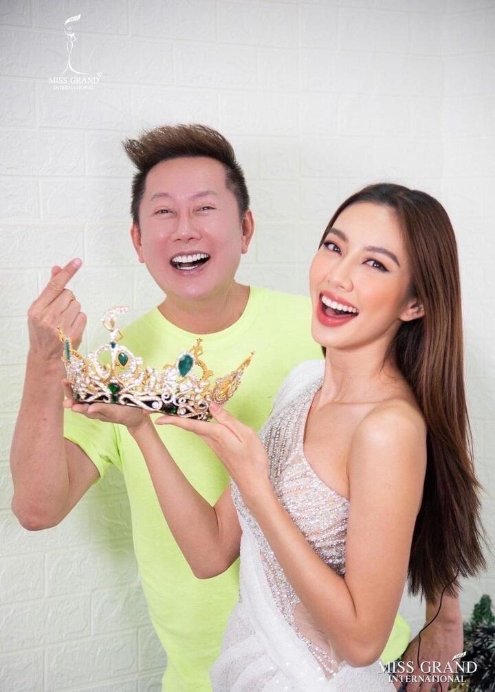 Chủ tịch Miss Grand tiết lộ tài sản của Hoa hậu Thuỳ Tiên sau 1 năm đăng quang - 1