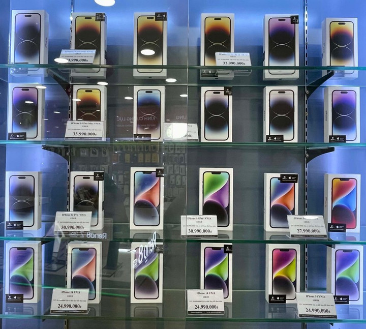 Chênh lệch giá iPhone 14 Pro chính hãng tại Việt Nam - 1
