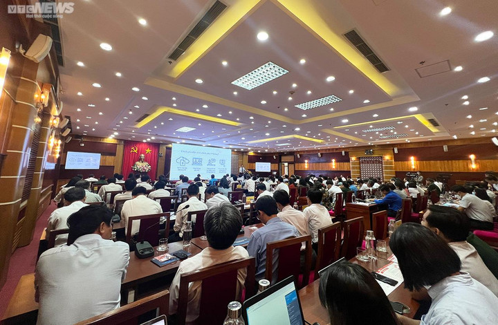 Tây Ninh chuyển đổi số theo hướng lấy người dân làm trung tâm - 2