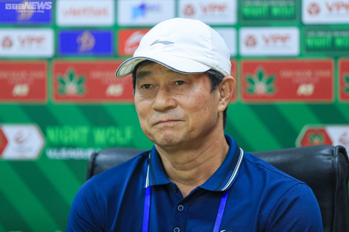 HLV Viettel: 'HLV Park Hang Seo có thể làm cố vấn cho bóng đá Việt Nam' - 1