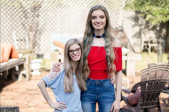 Cặp sinh đôi cùng trứng có 1-0-2 khiến bác sĩ ngỡ ngàng khi làm xét nghiệm - 3