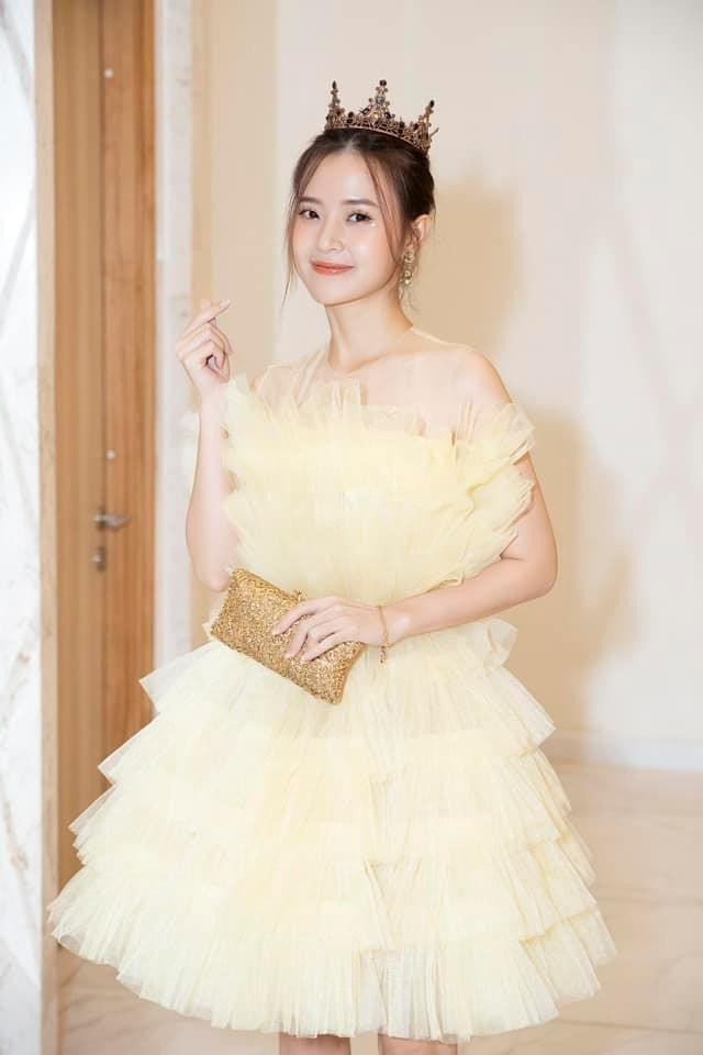 Midu lên tiếng về tin đồn có thai khi chưa lập gia đình - 3