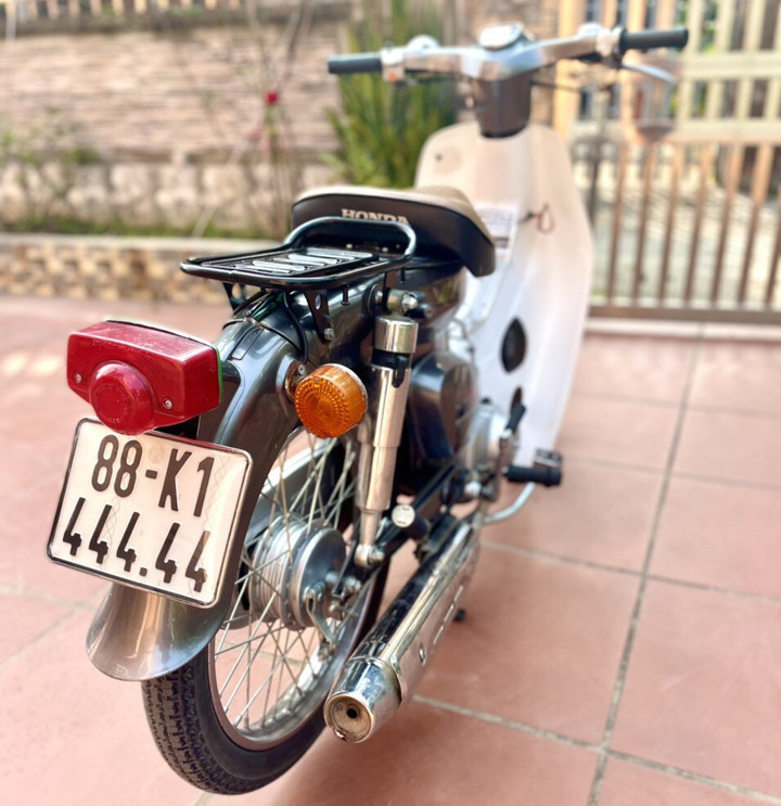 9X Hà Nội sưu tầm Honda Cub 1996 biển ngũ quý 4 hàng hiếm - 2
