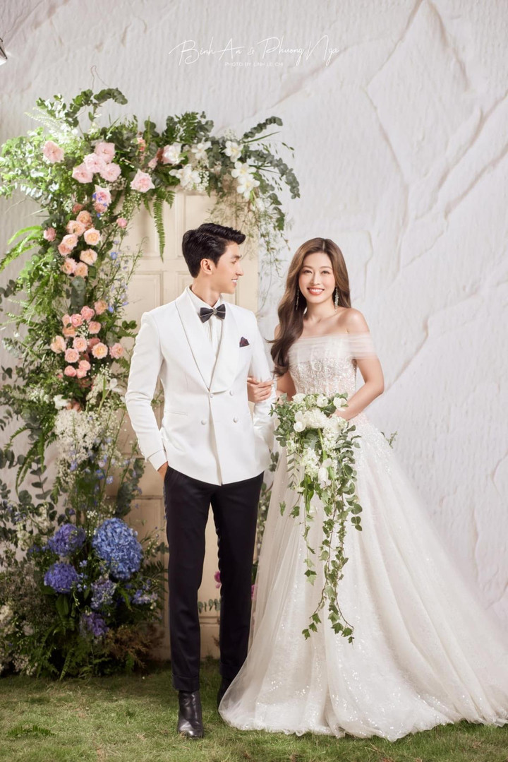 Á hậu Phương Nga và bốn mẫu váy cưới lung linh như công chúa - 2