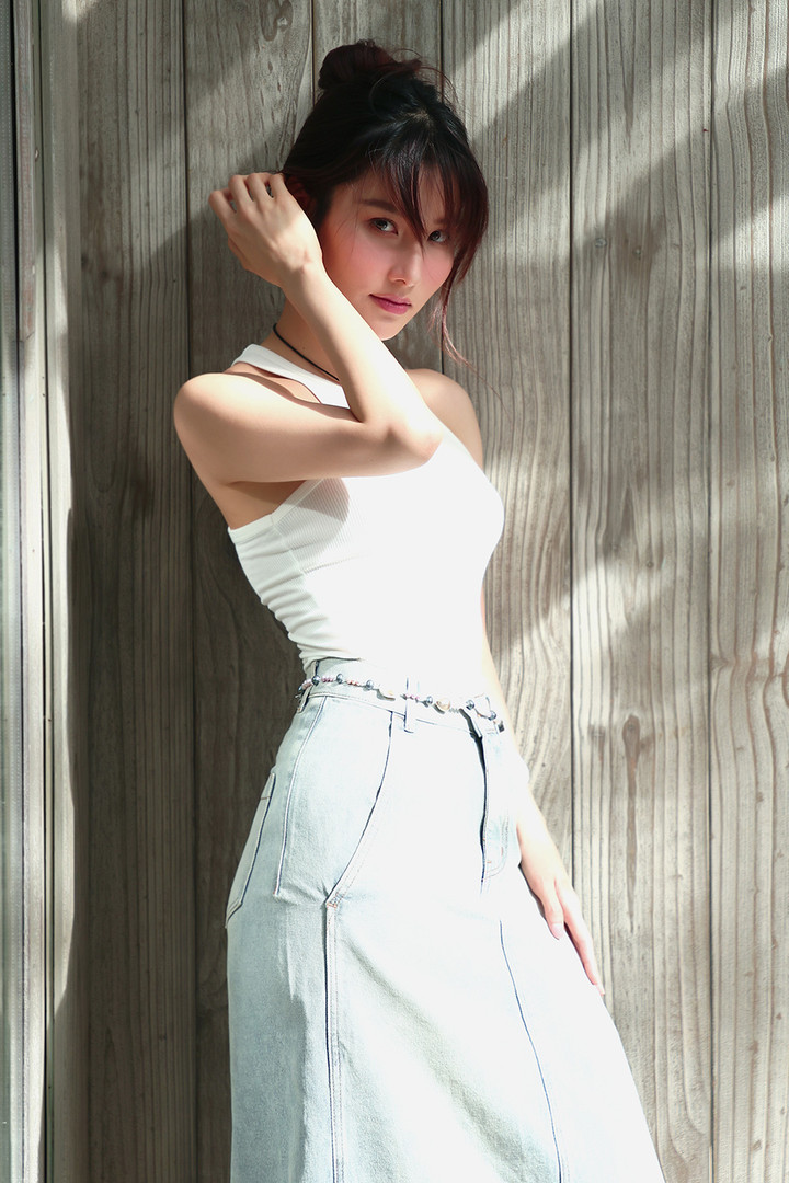 Nhan sắc trong trẻo của Diễm My 9x qua ống kính bạn thân 10 năm - 7