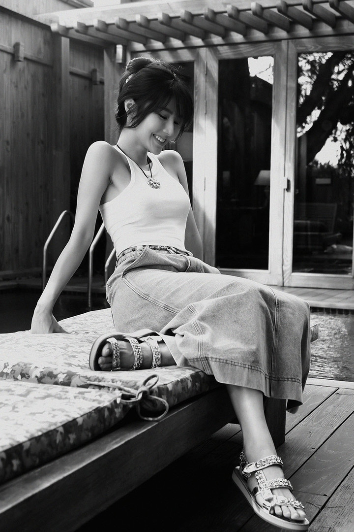 Nhan sắc trong trẻo của Diễm My 9x qua ống kính bạn thân 10 năm - 6