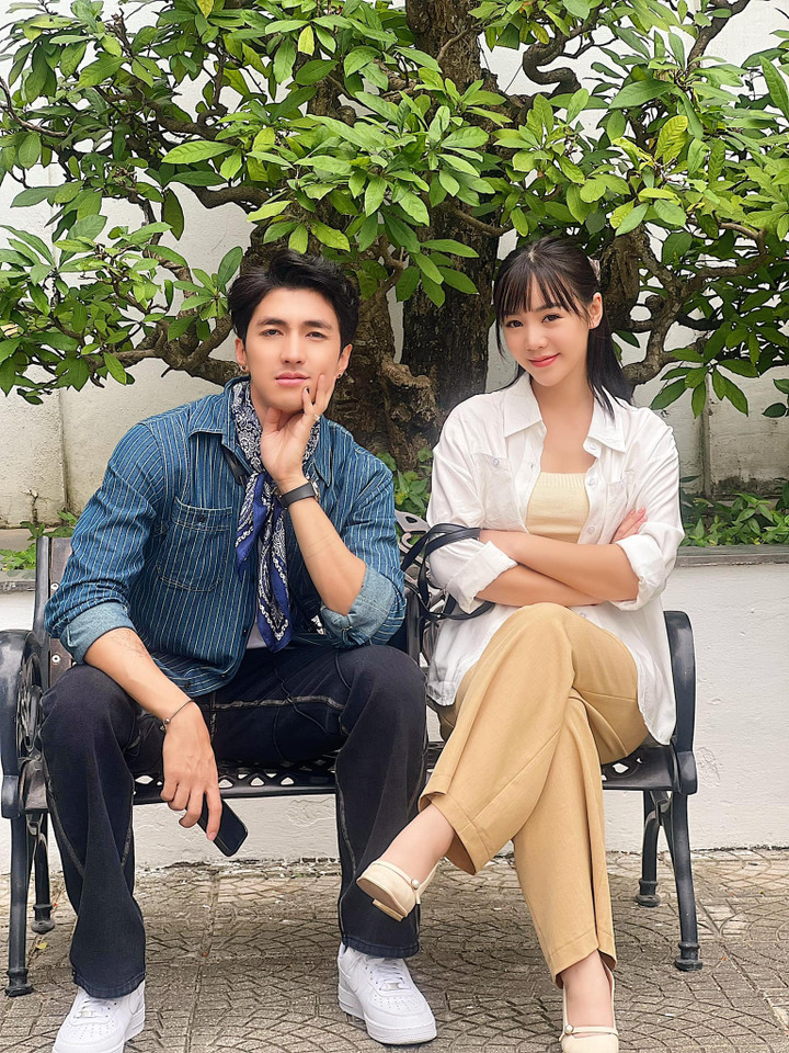 Sao Việt 20/10: Diva Thanh Lam trẻ đẹp như thiếu nữ bên mẹ - 4