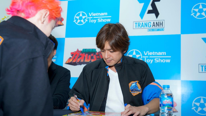 Ra mắt 'Vietnam Toy Show' với sự xuất hiện của 2 siêu nhân gao nổi tiếng - 1