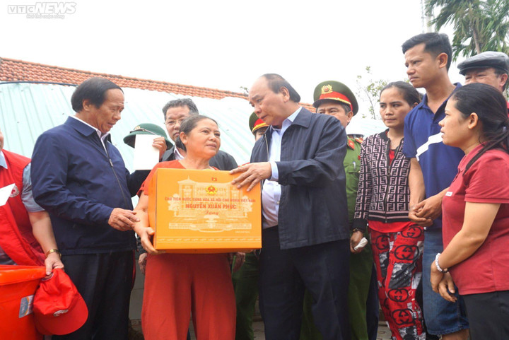 Chủ tịch nước: Tổng lực khắc phục nhanh hậu quả mưa lũ lịch sử ở Đà Nẵng - 2