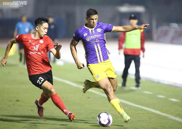 Trực tiếp bóng đá TP.HCM 0-6 Hà Nội FC: Đoàn Văn Hậu ghi bàn siêu phẩm - 2