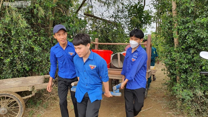 Quảng Nam: 'Hà bá' ngoạm đất sản xuất, uy hiếp nhà cửa, dân khăn gói di dời - 3