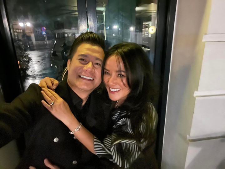 Sao Việt 21/10: Lệ Quyên cười hết cỡ khi được Lâm Bảo Châu vác trên vai - 11