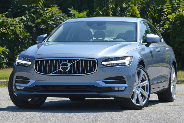 Những mẫu xe tiền tỷ tại Triển lãm Ôtô Việt Nam 2022 - 10