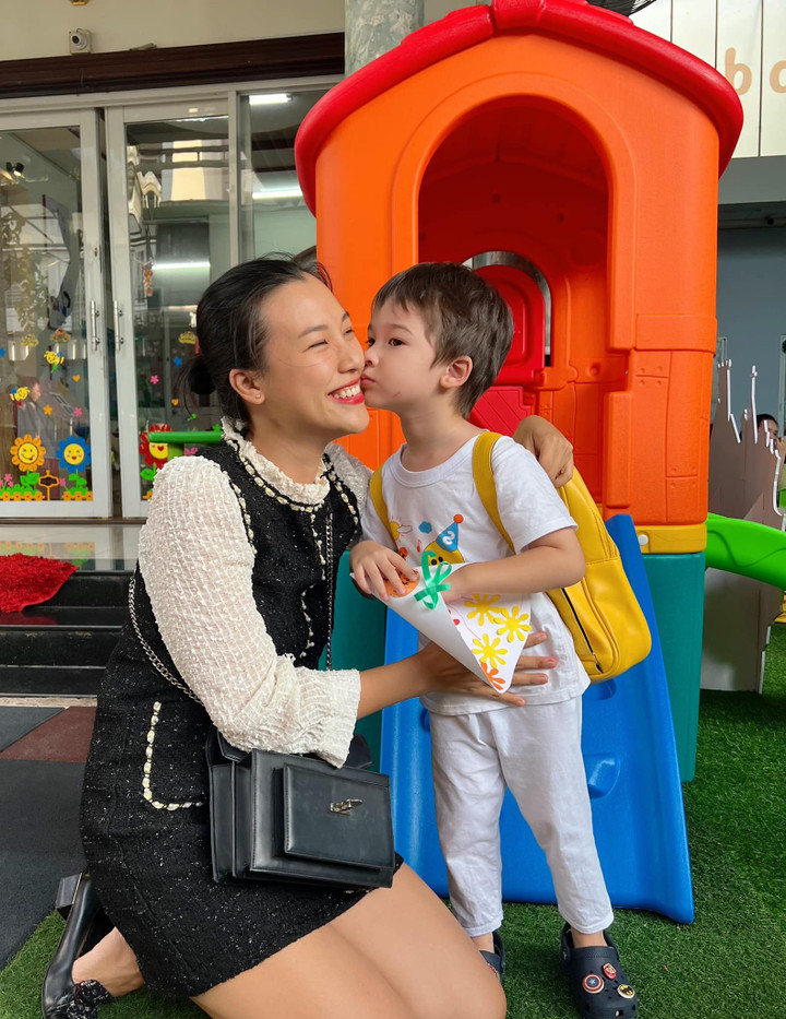 Sao Việt 22/10: Siu Black trẻ đẹp bất ngờ ở tuổi 55 - 3