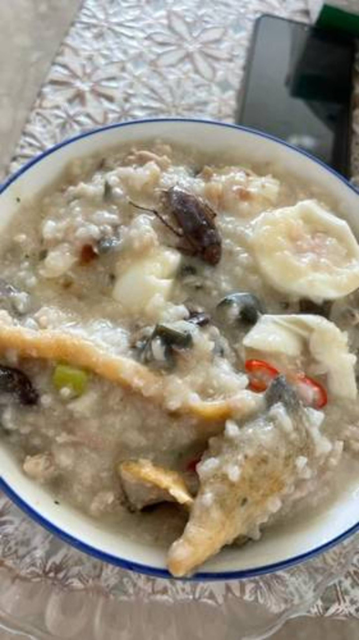 'Sợ hãi tột độ' trước sự hiện diện của loài gián khắp mặt trận ăn uống - 3