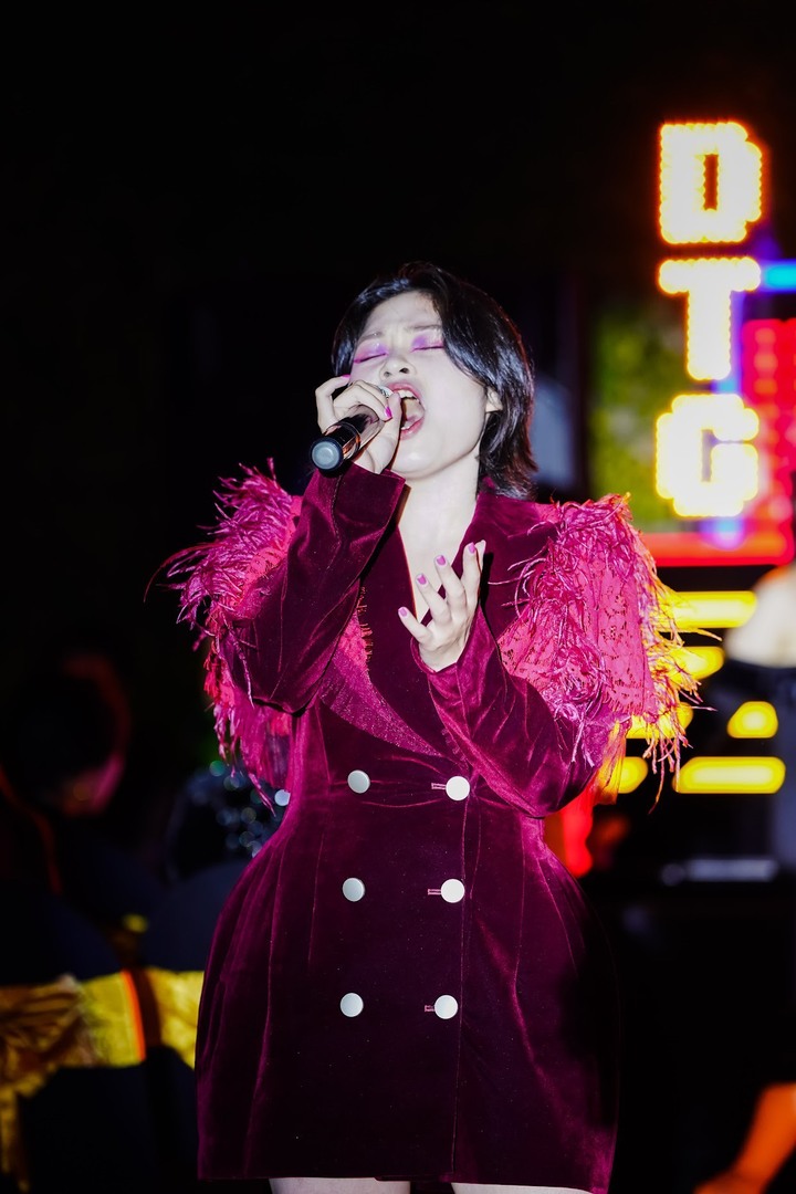 Dương Trường Giang và dàn ca sỹ say đắm hát trong show ‘Em có nghe mùa thu’ - 18