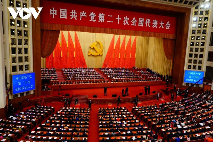 Ông Tập Cận Bình được bầu vào Ban Chấp hành Trung ương khóa mới - 1