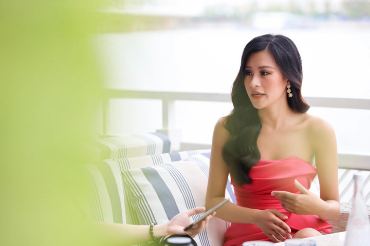 Tốn tiền tỷ để đưa các người đẹp đi thi hoa hậu quốc tế - 6