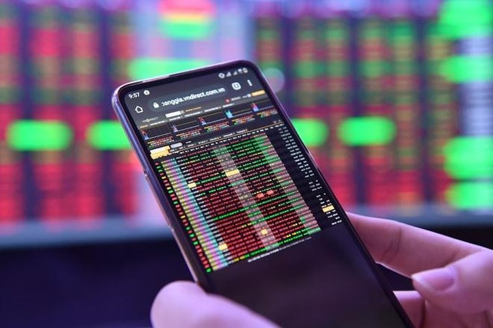 Chuyên gia cảnh báo chứng khoán tiềm ẩn rủi ro ngắn hạn - 1