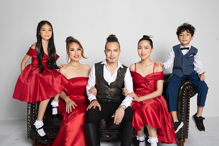 Jimmii Nguyễn: '20 năm chung sống, tôi chưa bao giờ ngừng yêu vợ' - 2