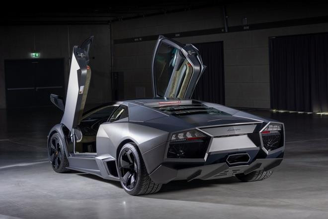 Siêu phẩm Lamborghini Reventon được đấu giá - 2