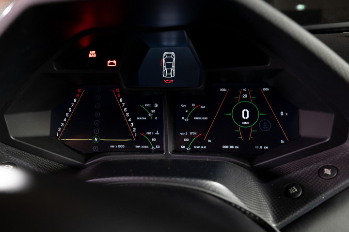 Siêu phẩm Lamborghini Reventon được đấu giá - 11