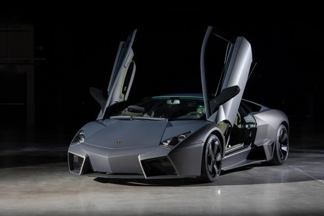 Siêu phẩm Lamborghini Reventon được đấu giá - 1