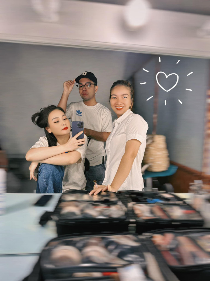 Sao Việt 25/10: Bằng Kiều hạnh phúc khoe ảnh con trai thứ tư - 5