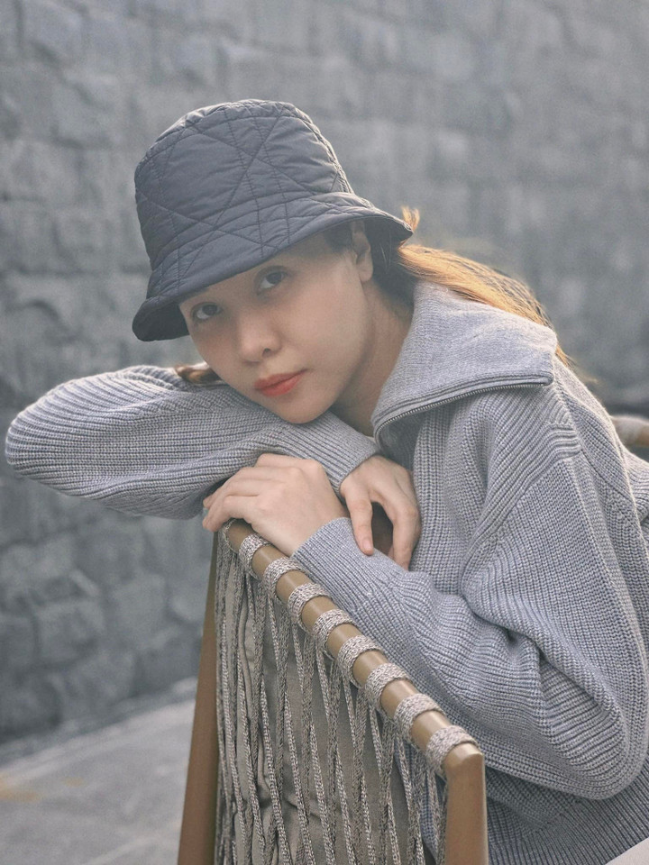 Sao Việt 25/10: Bằng Kiều hạnh phúc khoe ảnh con trai thứ tư - 4