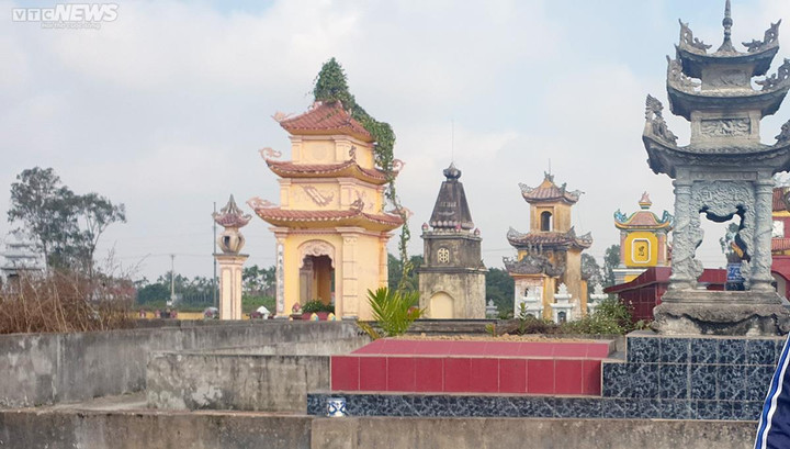 Đào trộm mộ, tống tiền người nhà 300 triệu đồng ở Thái Bình - 1