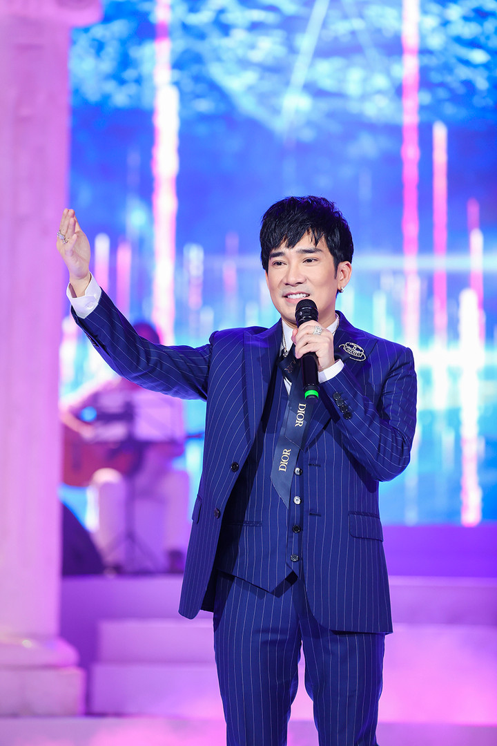 Quang Hà hồi hộp khi trở lại hát ở nơi từng bị 'vỡ' liveshow do hỏa hoạn - 1