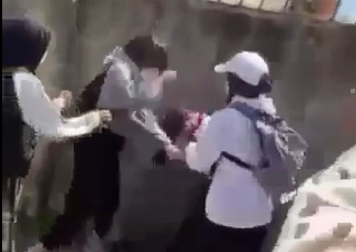 Nhóm nữ sinh Đắk Lắk dùng mũ bảo hiểm đánh hội đồng bạn học: Phòng GD&ĐT nói gì? - 1