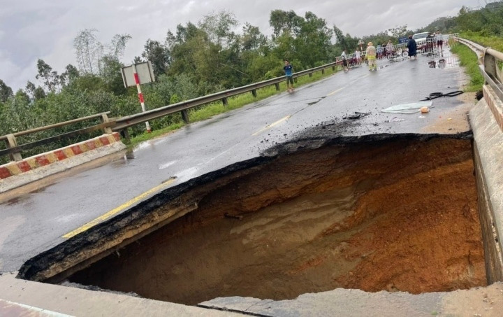 Quảng Nam công bố tình huống khẩn cấp về thiên tai - 1