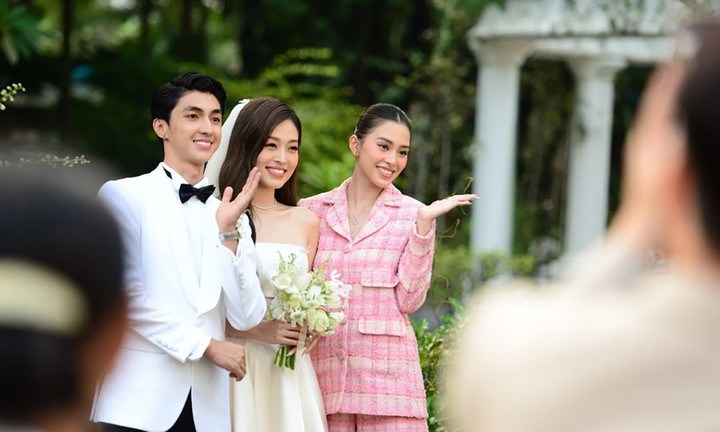 Những mỹ nhân bắt được hoa trong 4 đám cưới tháng 10 của showbiz Việt - 3