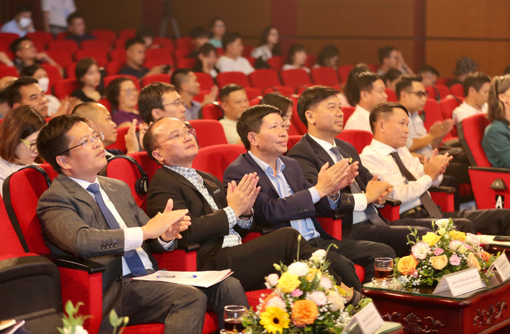 Trao giải báo chí 'Giảm ô nhiễm nhựa đại dương' năm 2022 - 10